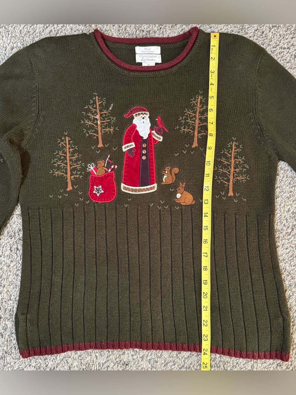 W Sz. Med Green Holiday Christmas Crew Sweater Santa Woodland Hand Embroidered - Picture 13 of 15